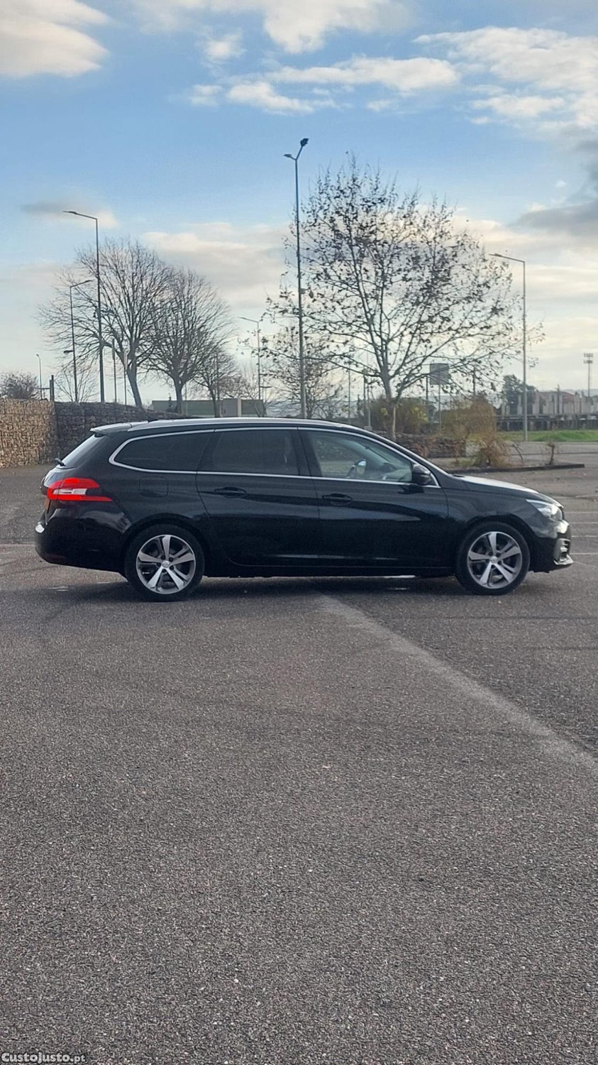Peugeot 308 SW ALLURENACIONAL — fotografia 5
