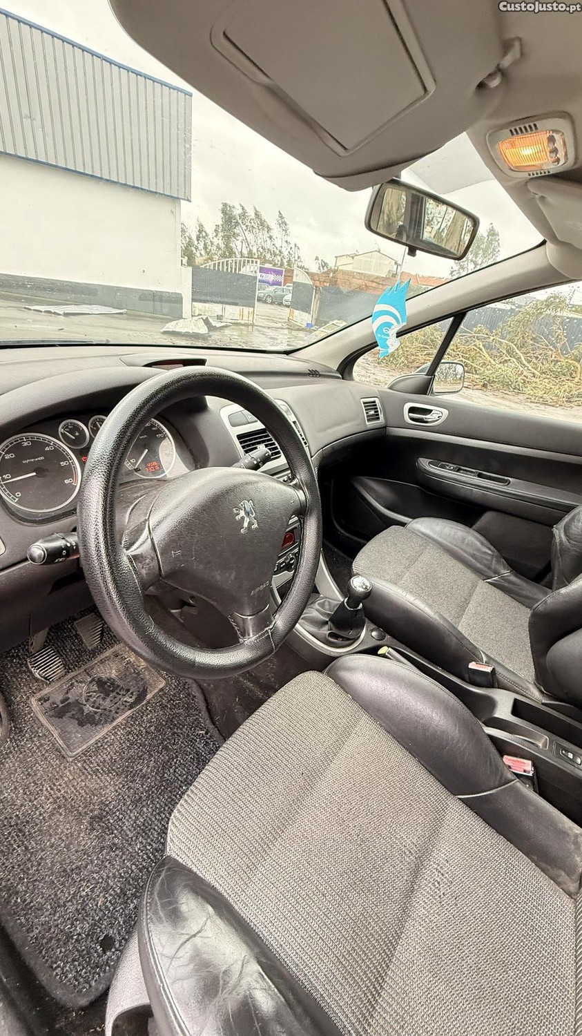 Peugeot 307 SW 1.6 HDI de 2005 — fotografia 8