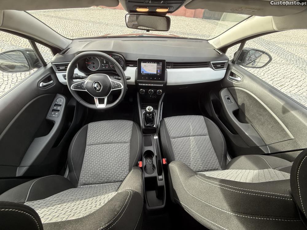 Renault Clio 1.5 Blue dCi Evoluti — fotografia 3