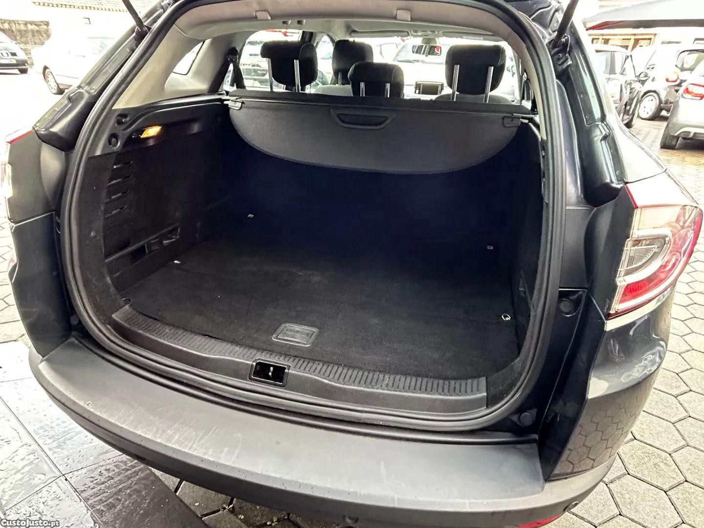 Renault Mégane 1.5 dci limited — fotografia 4