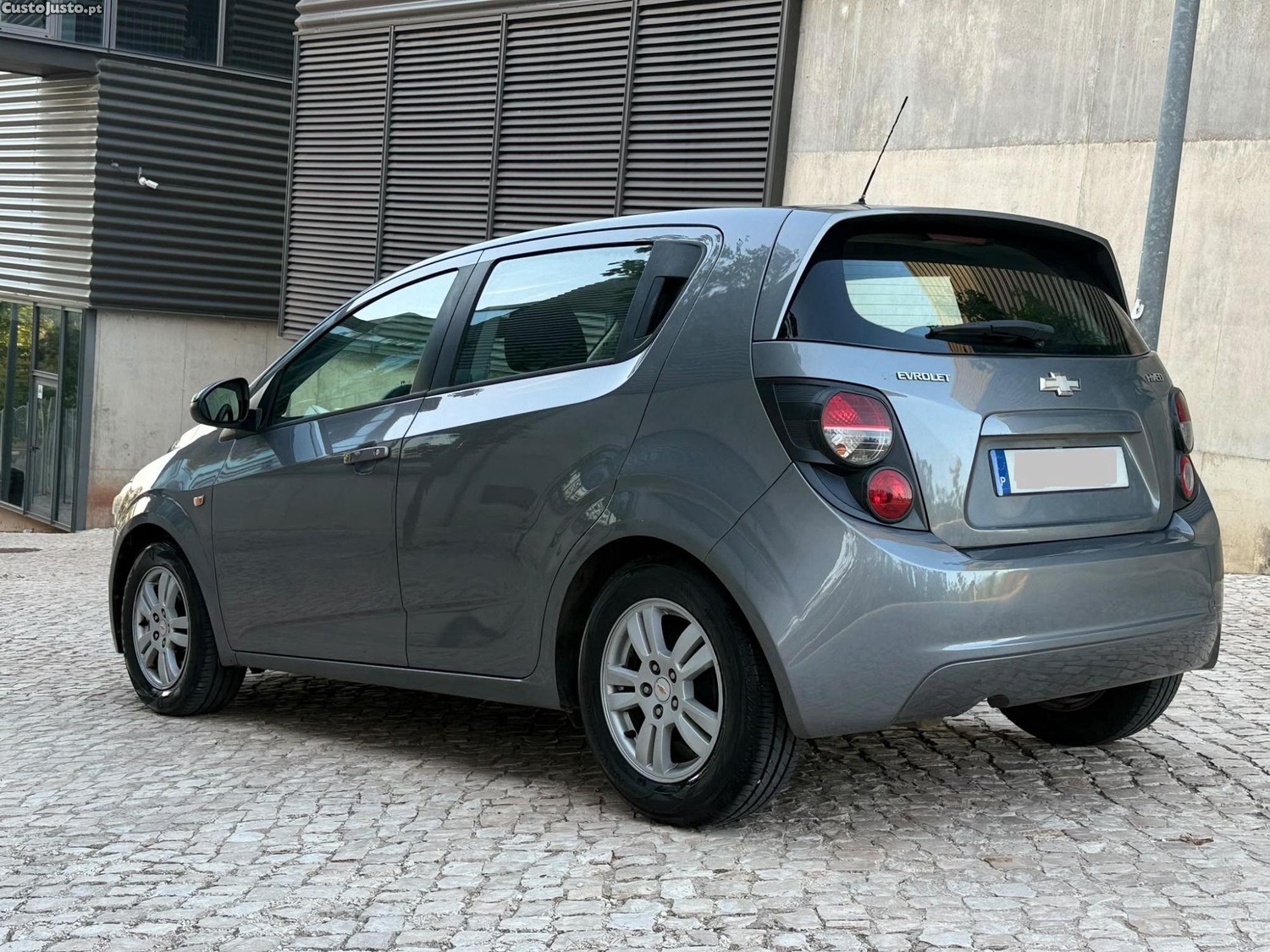 Chevrolet Aveo 1.3CDTI 95CV5Lugares — fotografia 11