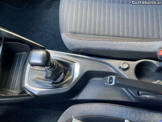 Peugeot 208 1.5 BlueHDi Active P — fotografia 13