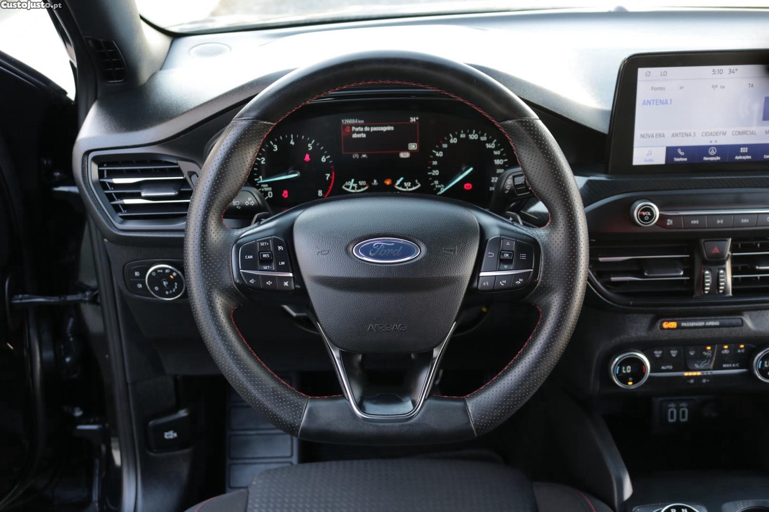 Ford Focus SW 1.0 EcoBoost ST-Line Auto 125cv — fotografia 30