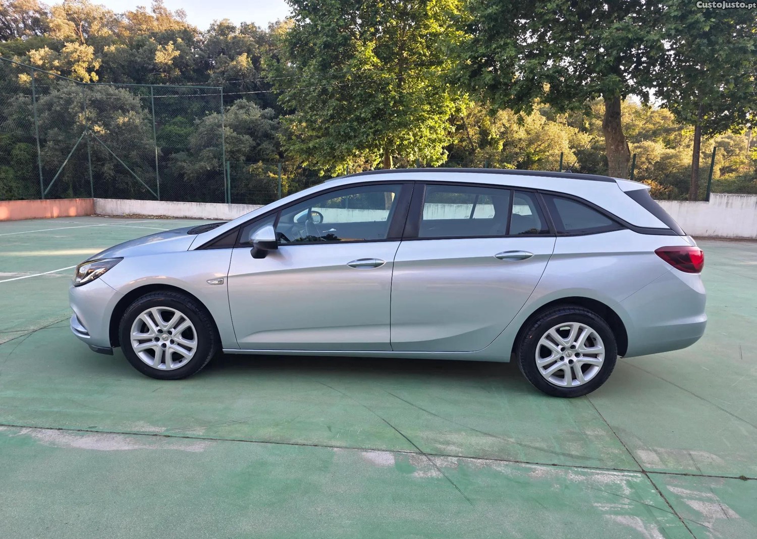 Opel Astra Sports Tourer 1.0 Dynamic Sport S/S — photo 3