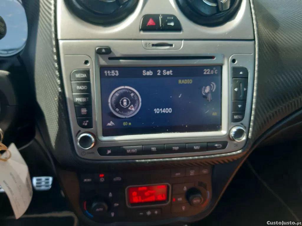 Alfa Romeo MiTo 1.3 jtd distinctive 5kq — fotografia 10