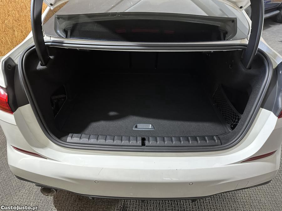 BMW 216 d Pack Desportivo M — fotografia 2