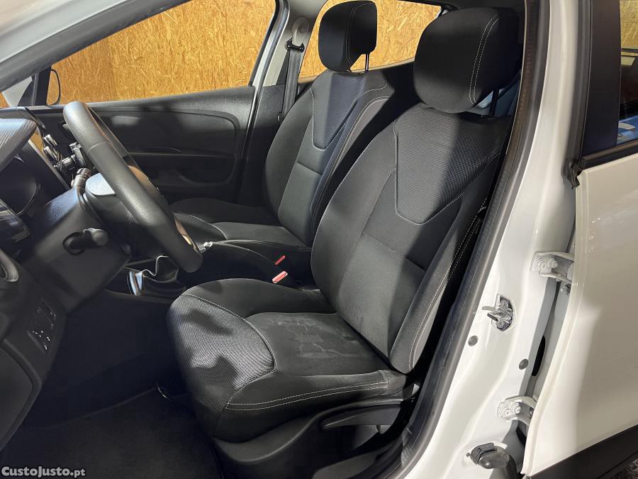 Renault Clio 1.5 dCi Business — fotografia 12