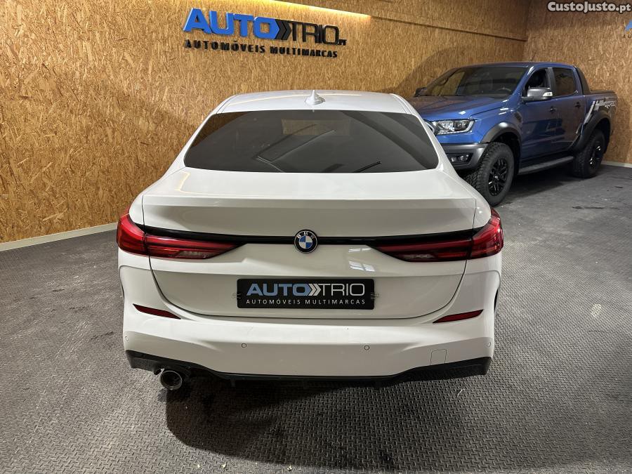 BMW 216 d Pack Desportivo M — fotografia 19