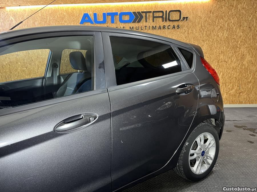 Ford Fiesta 1.0 Ti-VCT Trend — fotografia 12