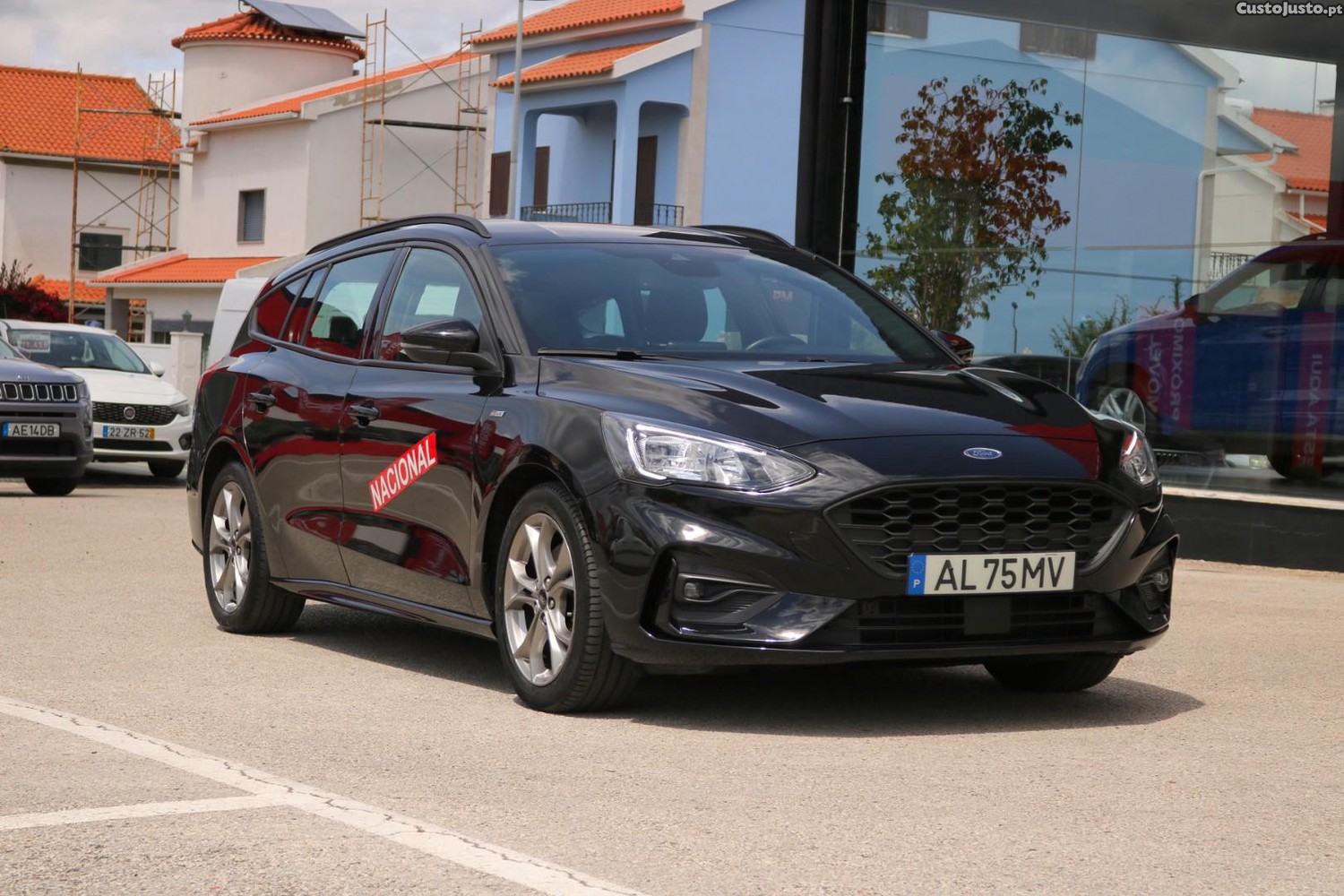 Ford Focus SW 1.0 EcoBoost ST-Line Auto 125cv — fotografia 59