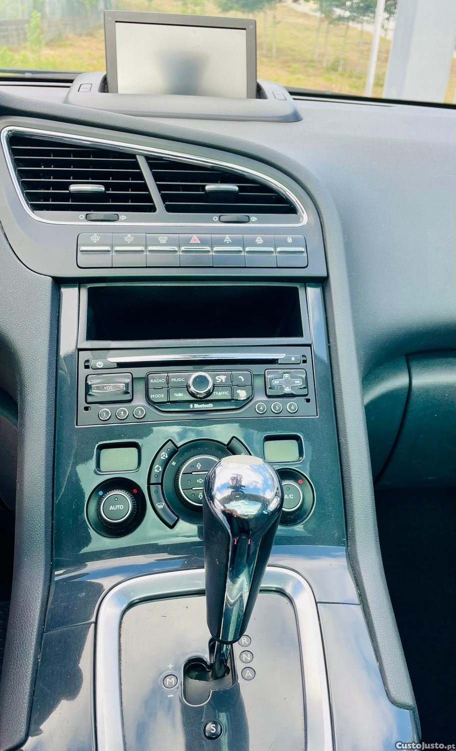 Peugeot 5008 1.6 e-HDi 7L Allure 2-Tronic — fotografia 2