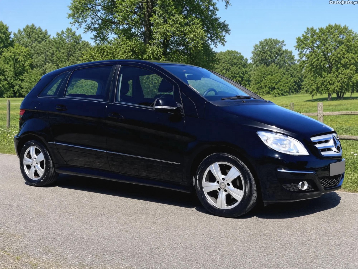 Mercedes-Benz B 200 Cdi Elegance — photo 3