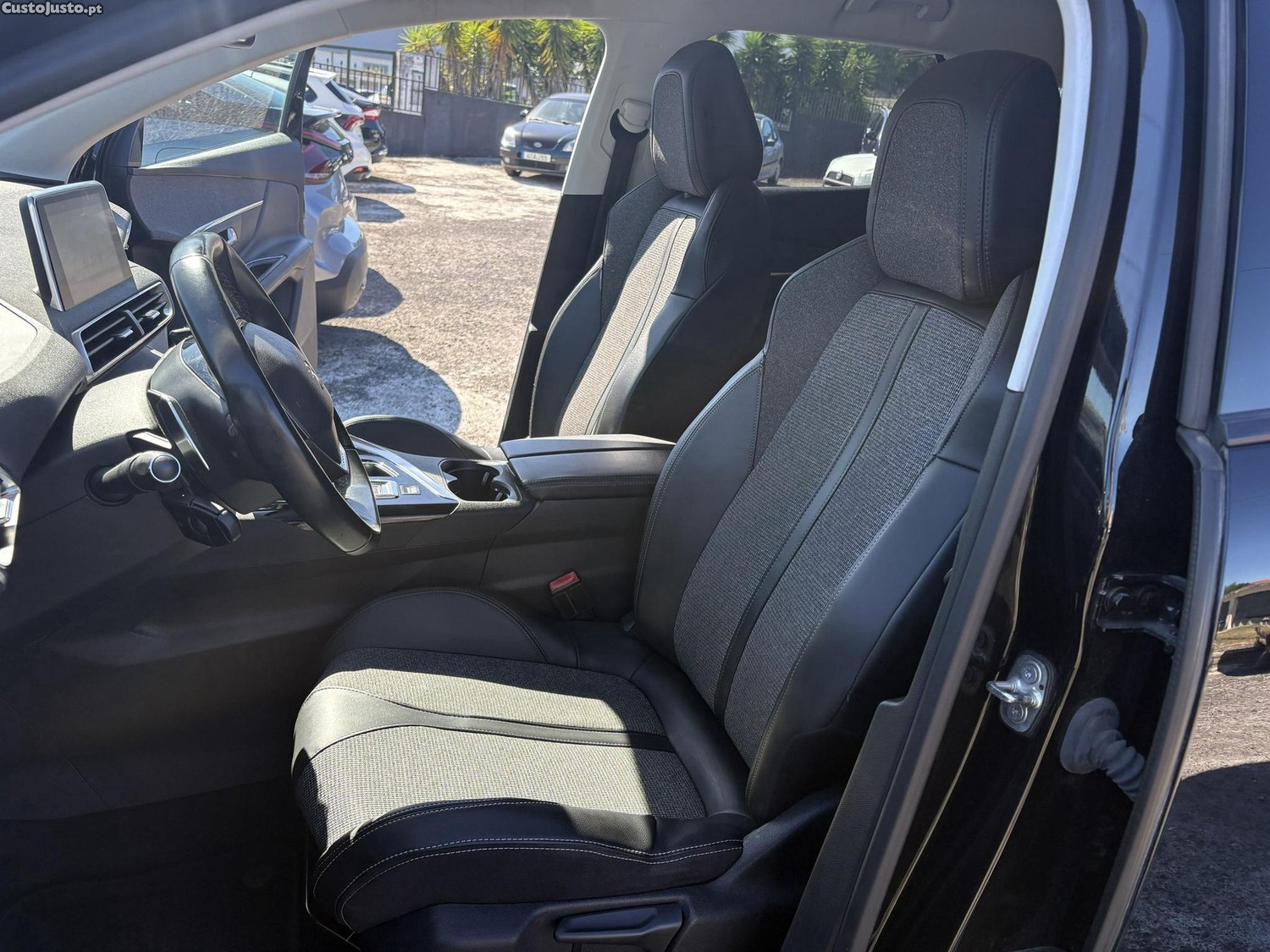 Peugeot 3008 1.2 PureTech Allure EAT8 — fotografia 14