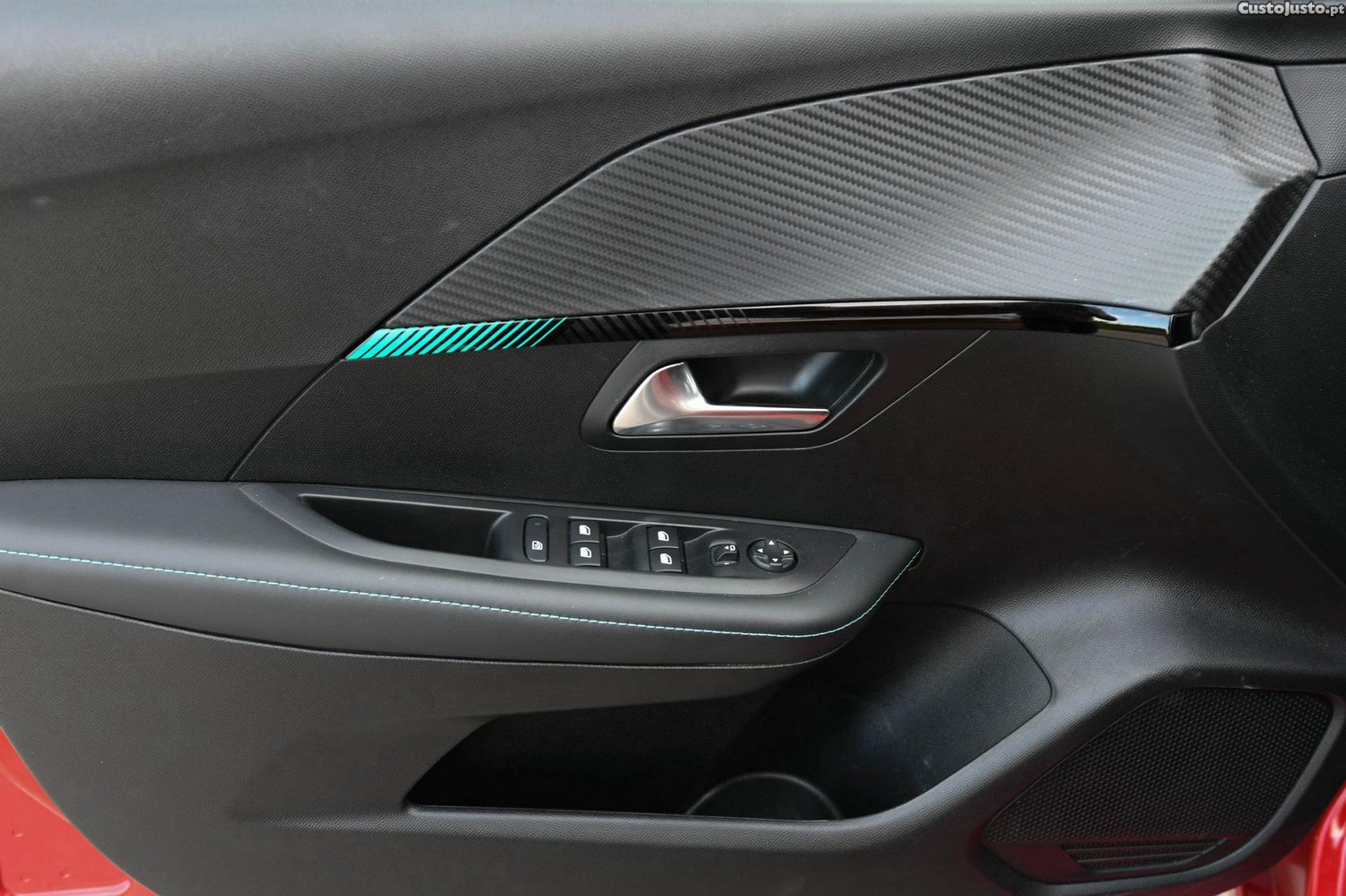 Peugeot 208 1.2 PureTech Allure EAT8 — fotografia 5