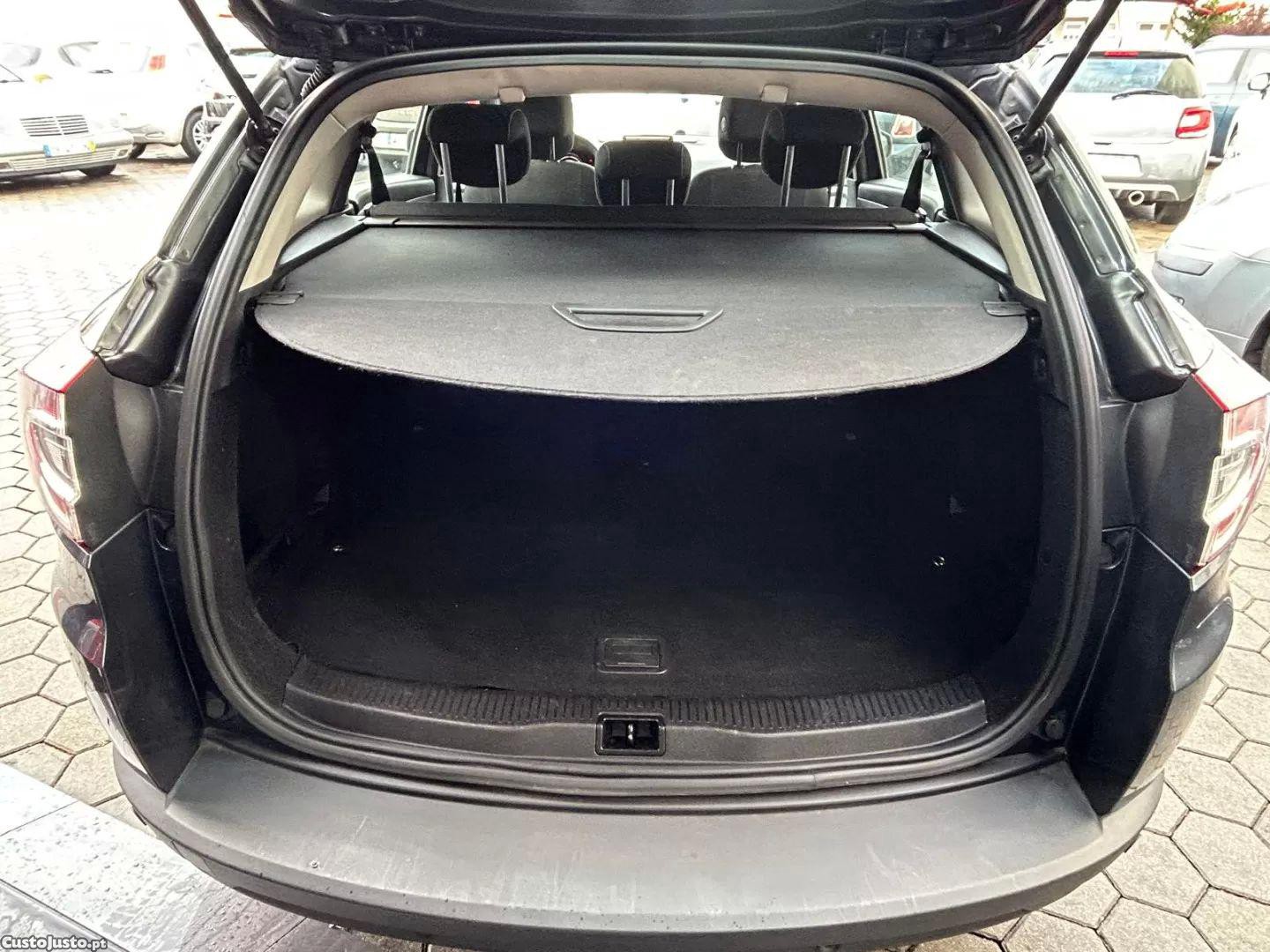 Renault Mégane 1.5 dci limited — fotografia 3