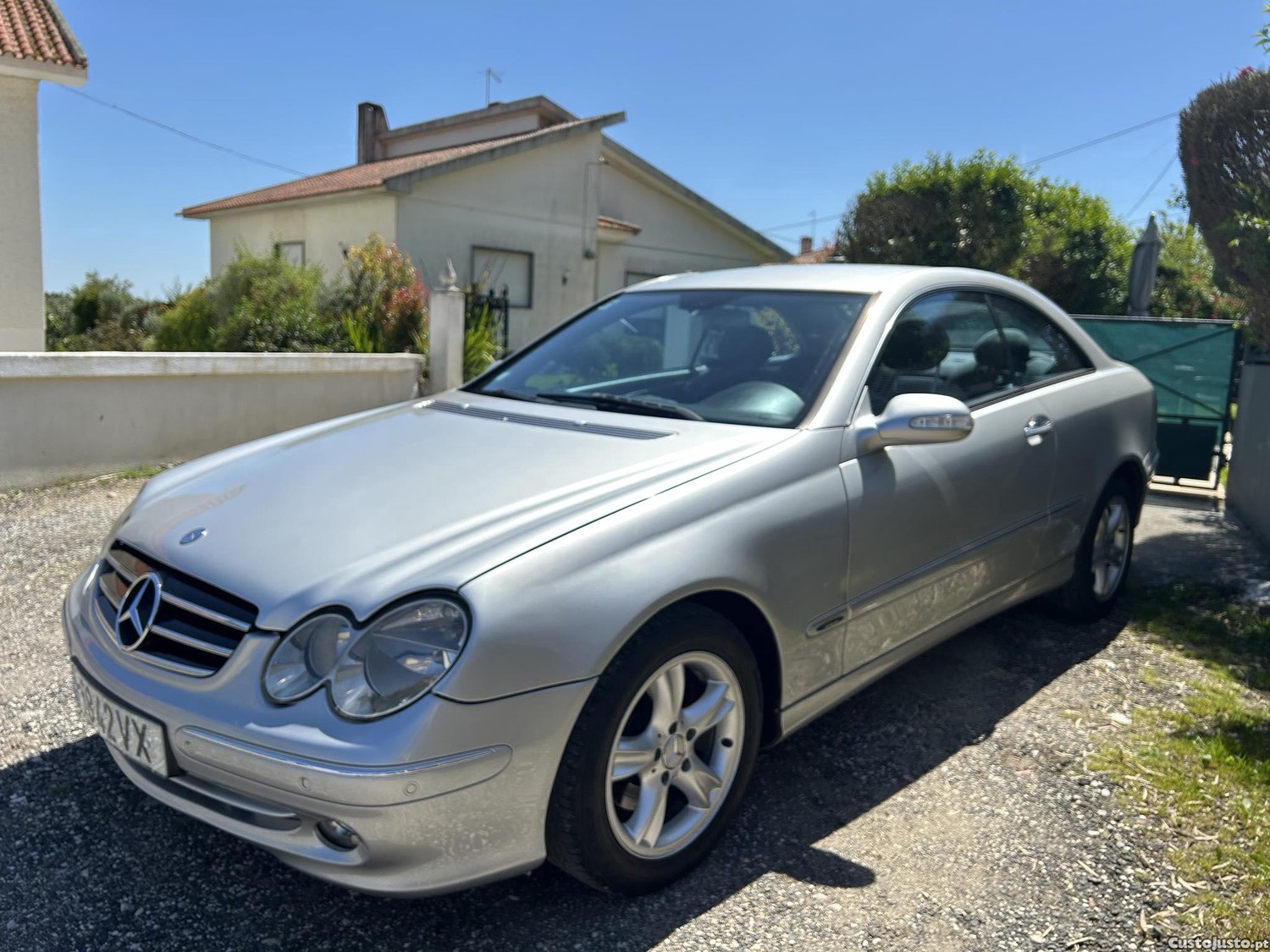 Mercedes-Benz CLK 270 Avantgarde-Nacional com 208.000km-1 registo