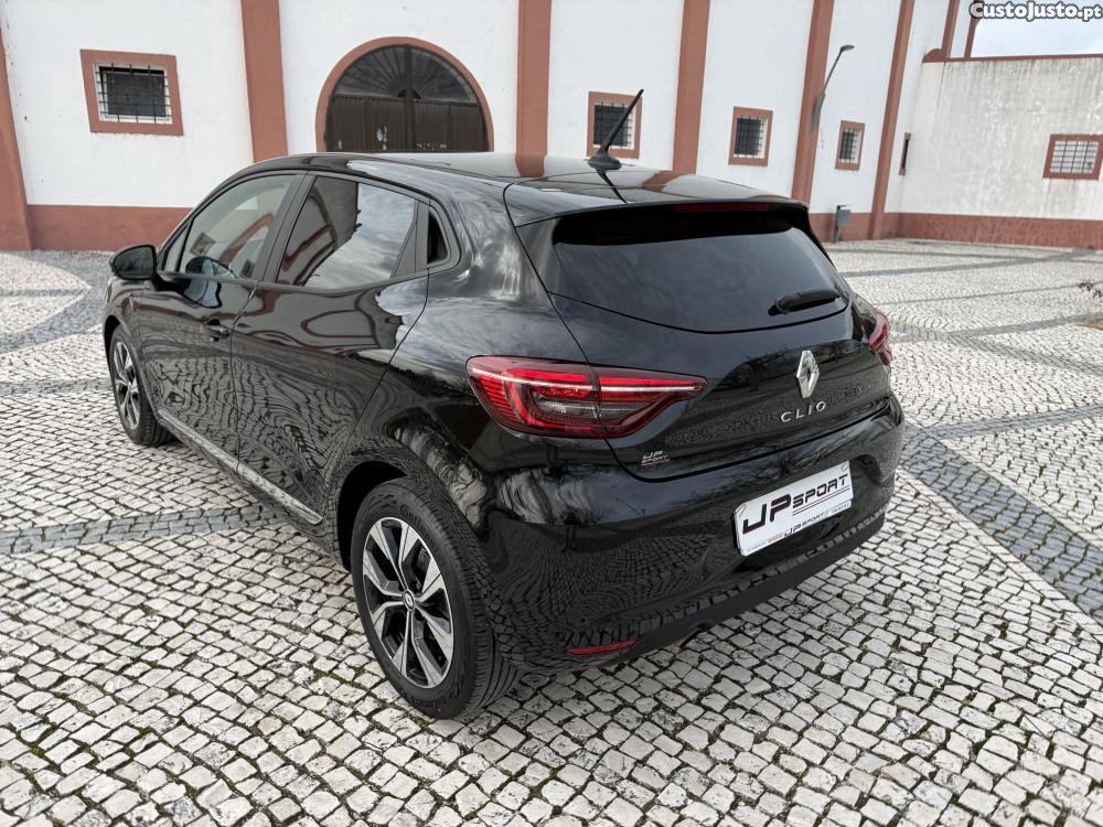 Renault Clio 1.5 Blue dCi Evoluti — fotografia 14
