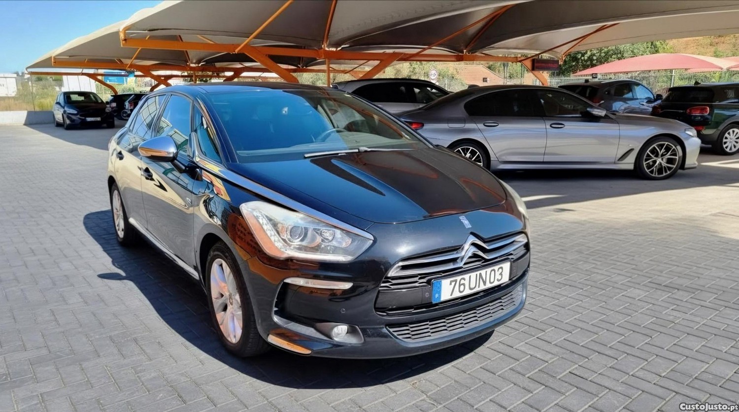 Citroën DS5 2.0 HDi Hybrid4 Sport Chic CMP6 — fotografia 3