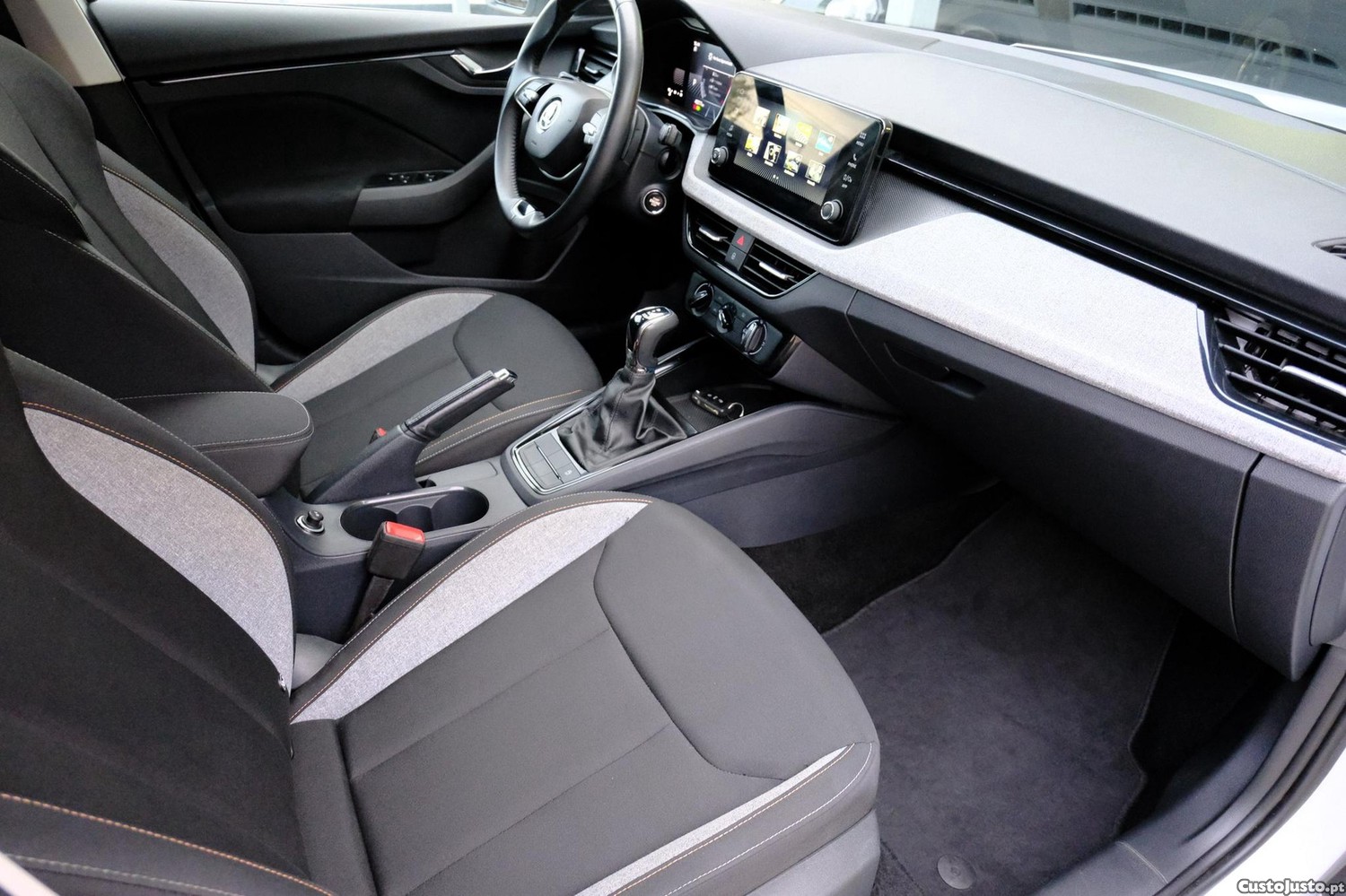 Skoda Kamiq 1.0 TSI DSG — fotografia 15