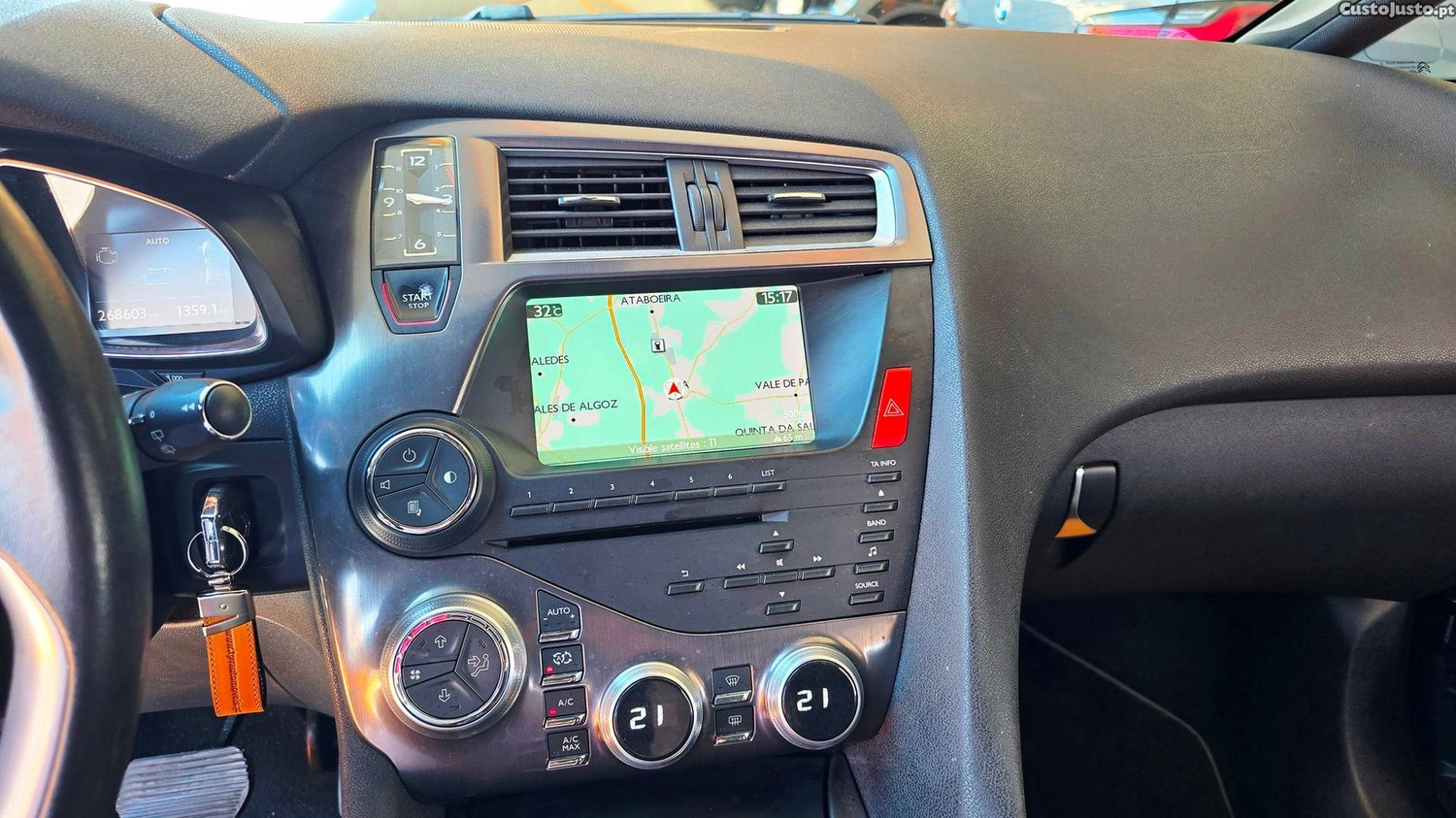 Citroën DS5 2.0 HDi Hybrid4 Sport Chic CMP6 — fotografia 19
