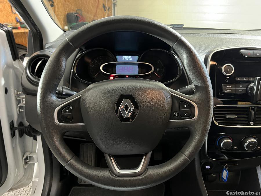 Renault Clio 1.5 dCi Business — fotografia 11