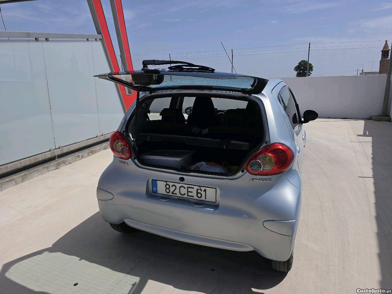 Toyota Aygo 1.0 + AC - 06 foto 5