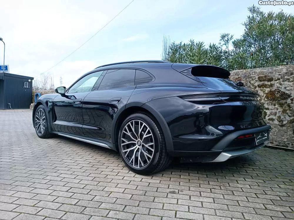 Porsche Taycan 4 - 22 — photo 3