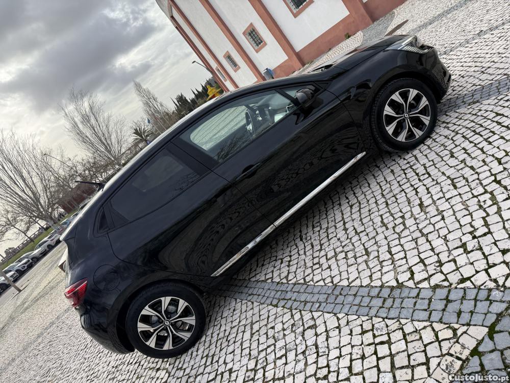 Renault Clio 1.5 Blue dCi Evoluti — fotografia 13
