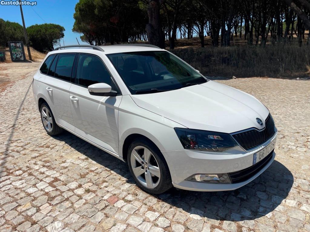 Skoda Fabia Break 1.4 TDI Style — fotografia 11