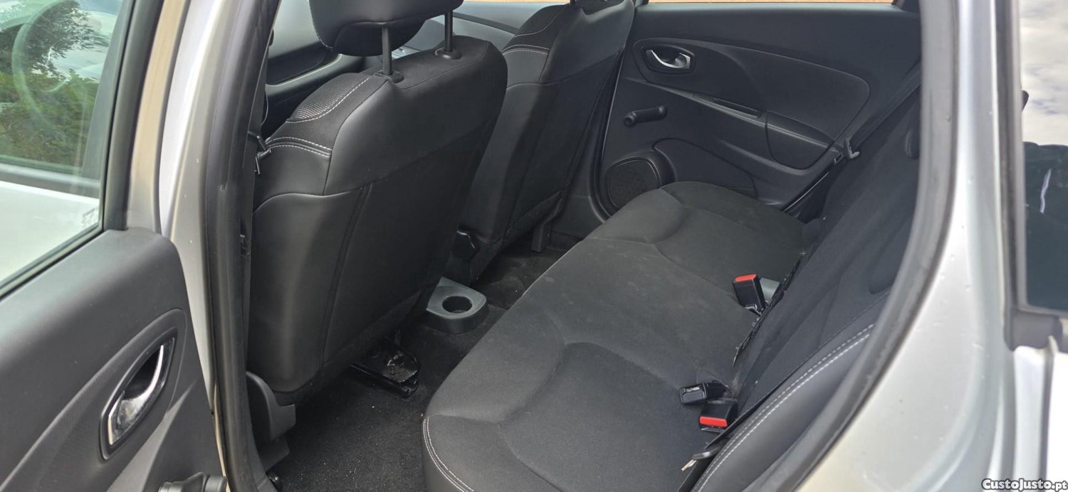 Renault Clio 1.5 dCi Dynamique S — fotografia 5