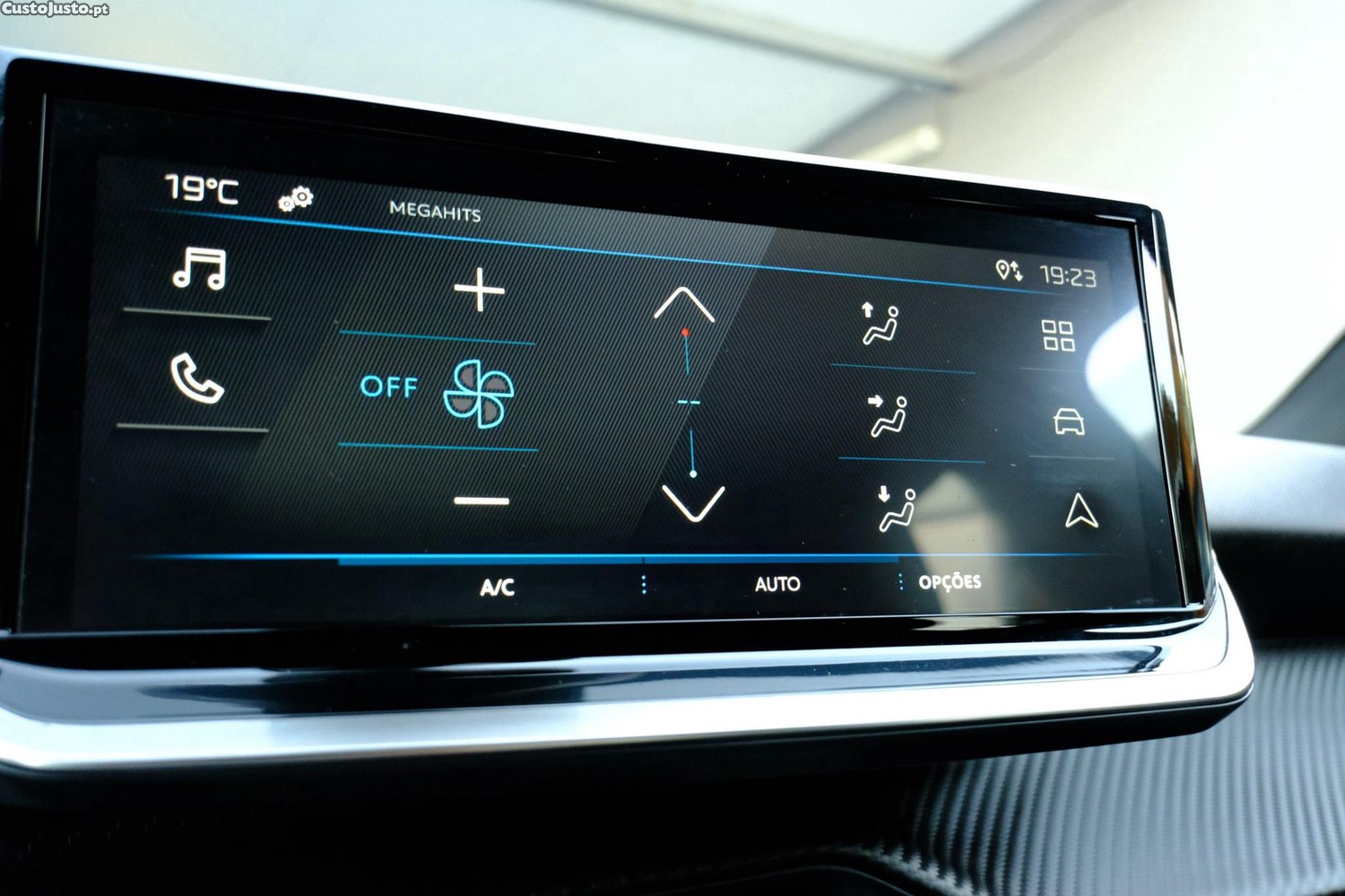 Peugeot 2008 1.5 BlueHdi Style 130cv — fotografia 6
