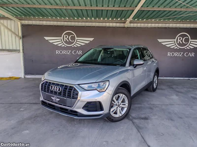 Audi Q3 45 TFSIe S Tronic — fotografia 19