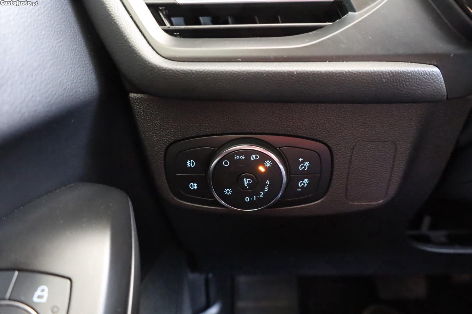 Ford Focus 1.0 EcoBoost MHEV ST-Line Aut. — fotografia 6