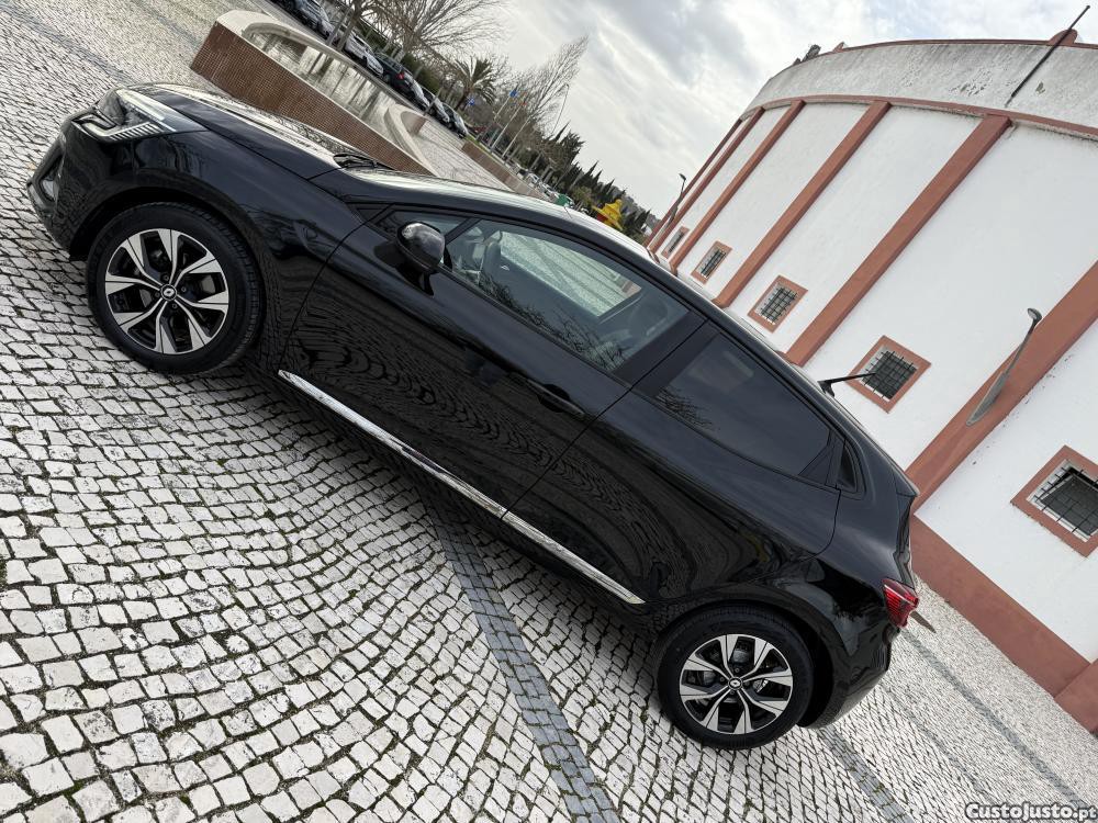Renault Clio 1.5 Blue dCi Evoluti — fotografia 12