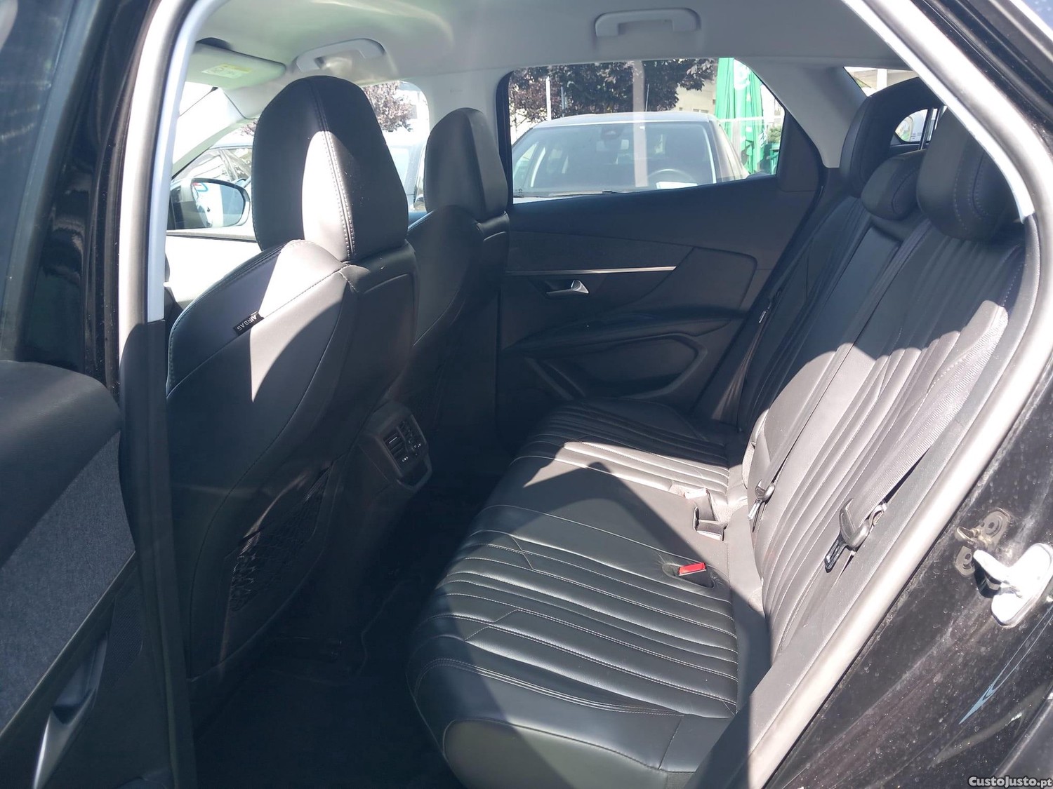Peugeot 3008 1.6 BlueHDi Allure EAT6 — fotografia 3