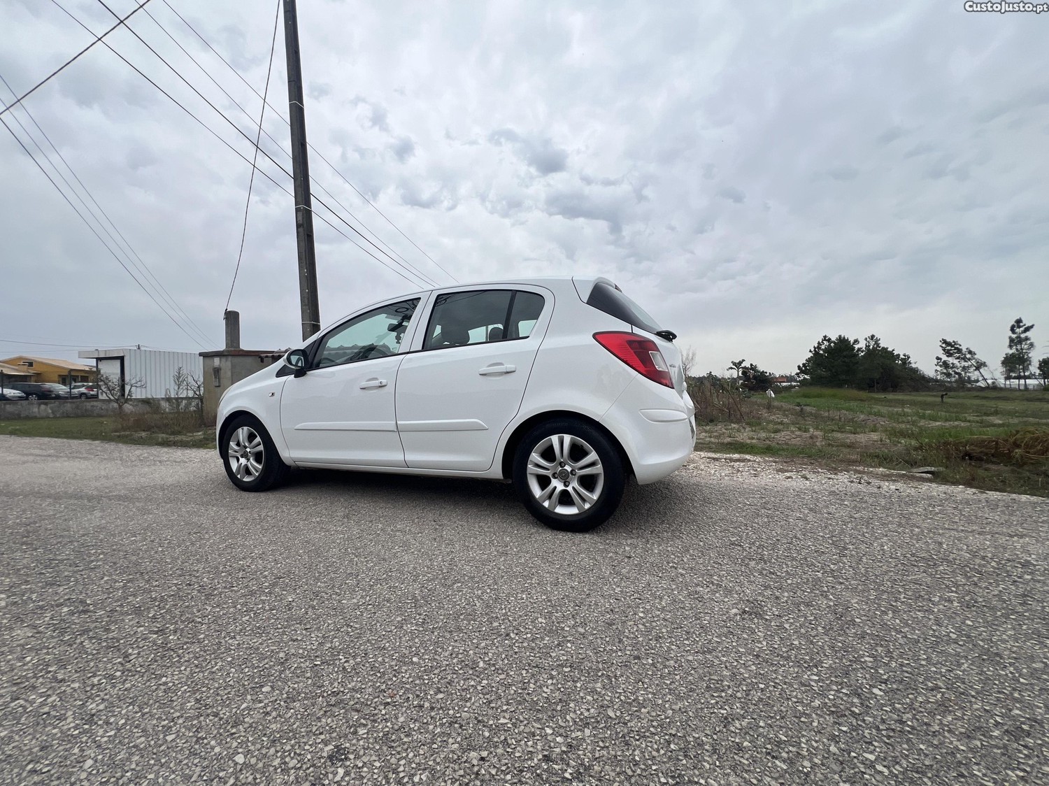 Opel Corsa D — fotografia 5