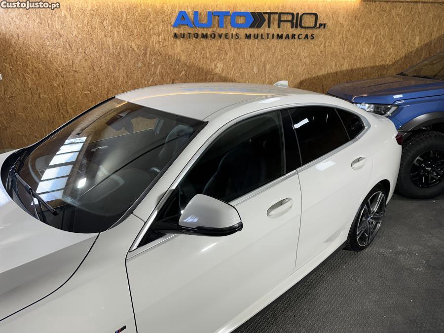 BMW 216 d Pack Desportivo M — fotografia 15