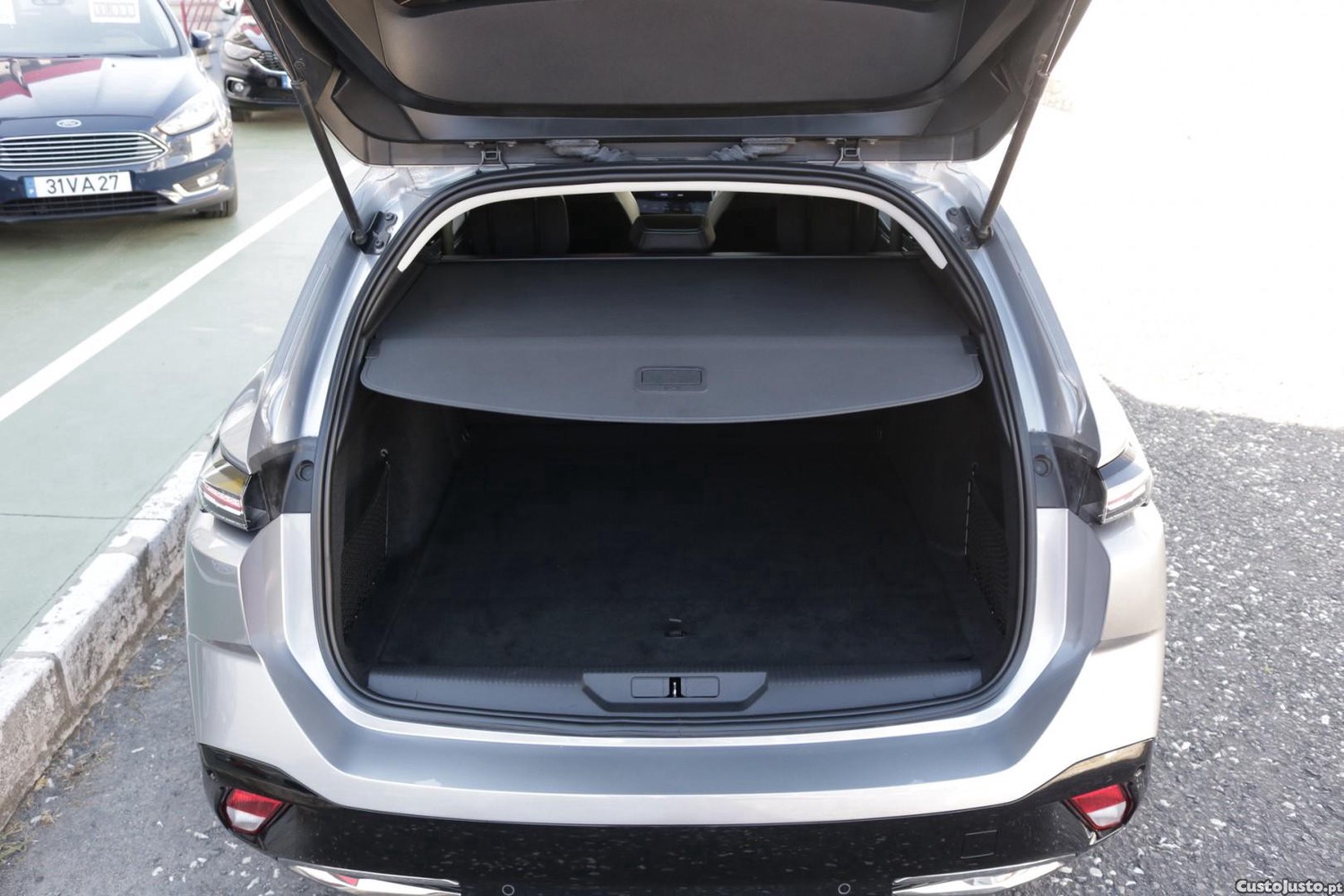 Peugeot 308 SW 1.6 Hybrid Allure Pack e-EAT8 180cv — fotografia 46
