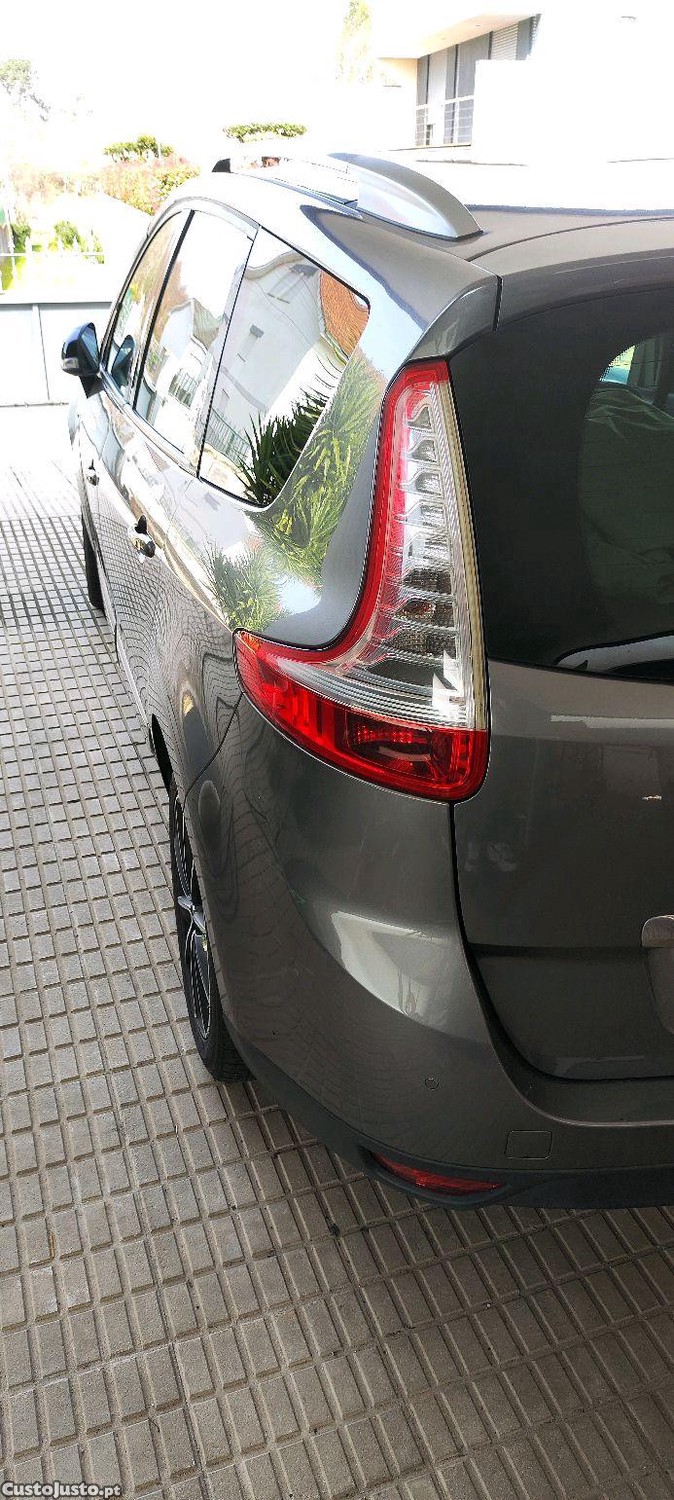 Renault Grand Scénic 1.6 130 cv bose edition 7 lugares — fotografia 9