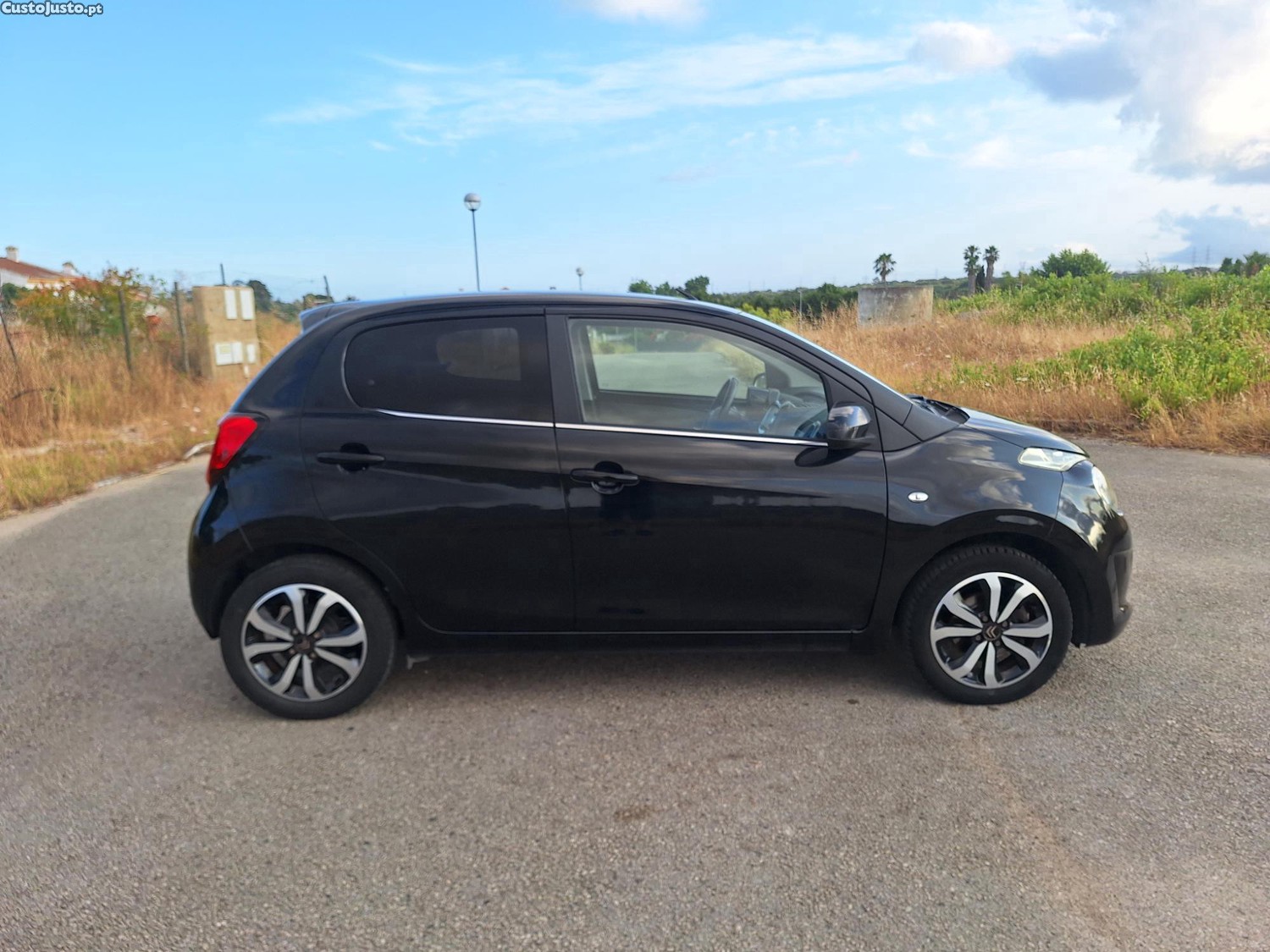 Citroën C1 1.0 VTi Shine - Nacional — fotografia 8