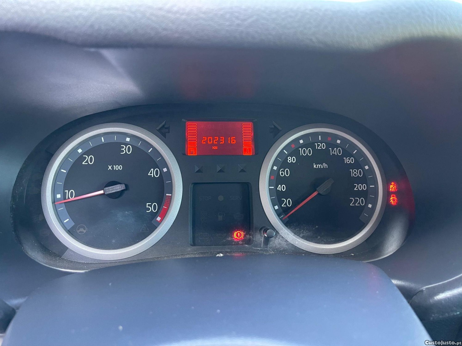 Renault Clio 1.5DCI — fotografia 6