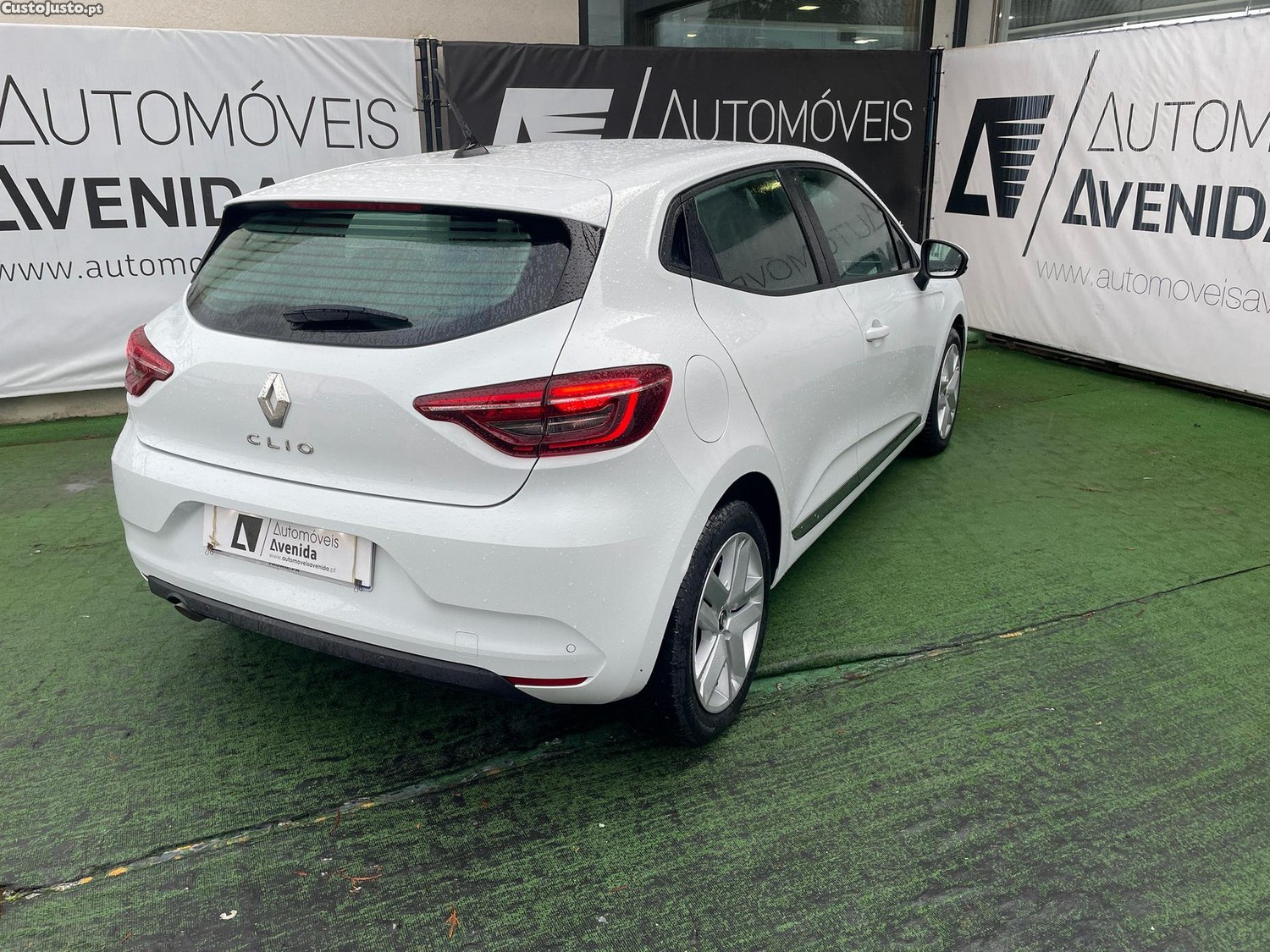 Renault Clio 1.0 SCe Zen — fotografia 12