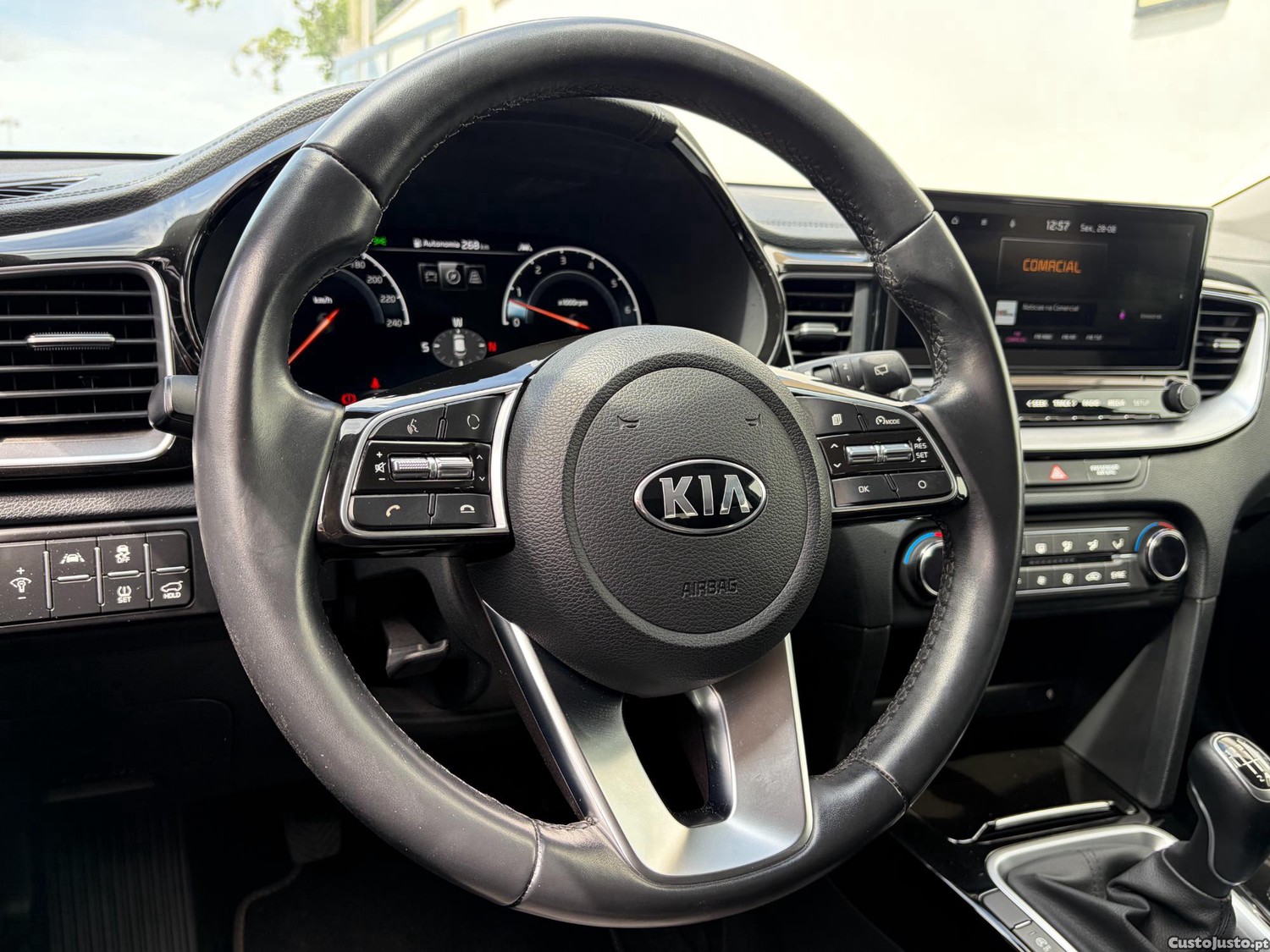 Kia XCeed 1.4 T-GDI TECH NACIONAL 1 ÚNICO DONO 140 CV — fotografia 10