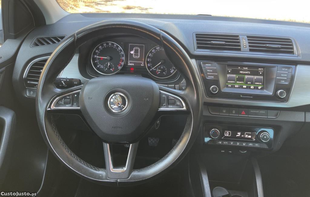 Skoda Fabia Break 1.4 TDI Style — fotografia 8