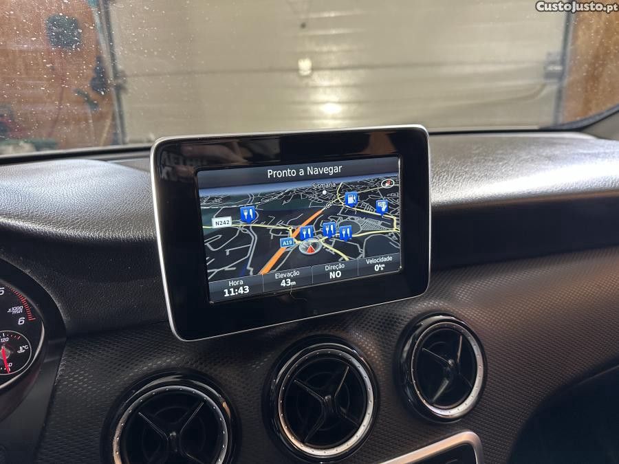 Mercedes-Benz A 160 d — fotografia 9