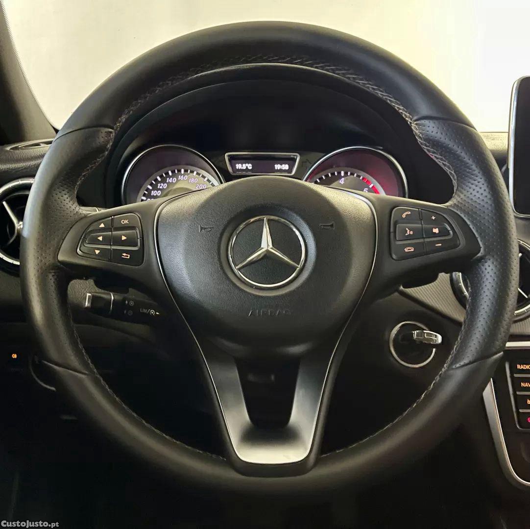 Mercedes-Benz CLA 180 D shooting brake aut. — fotografia 18
