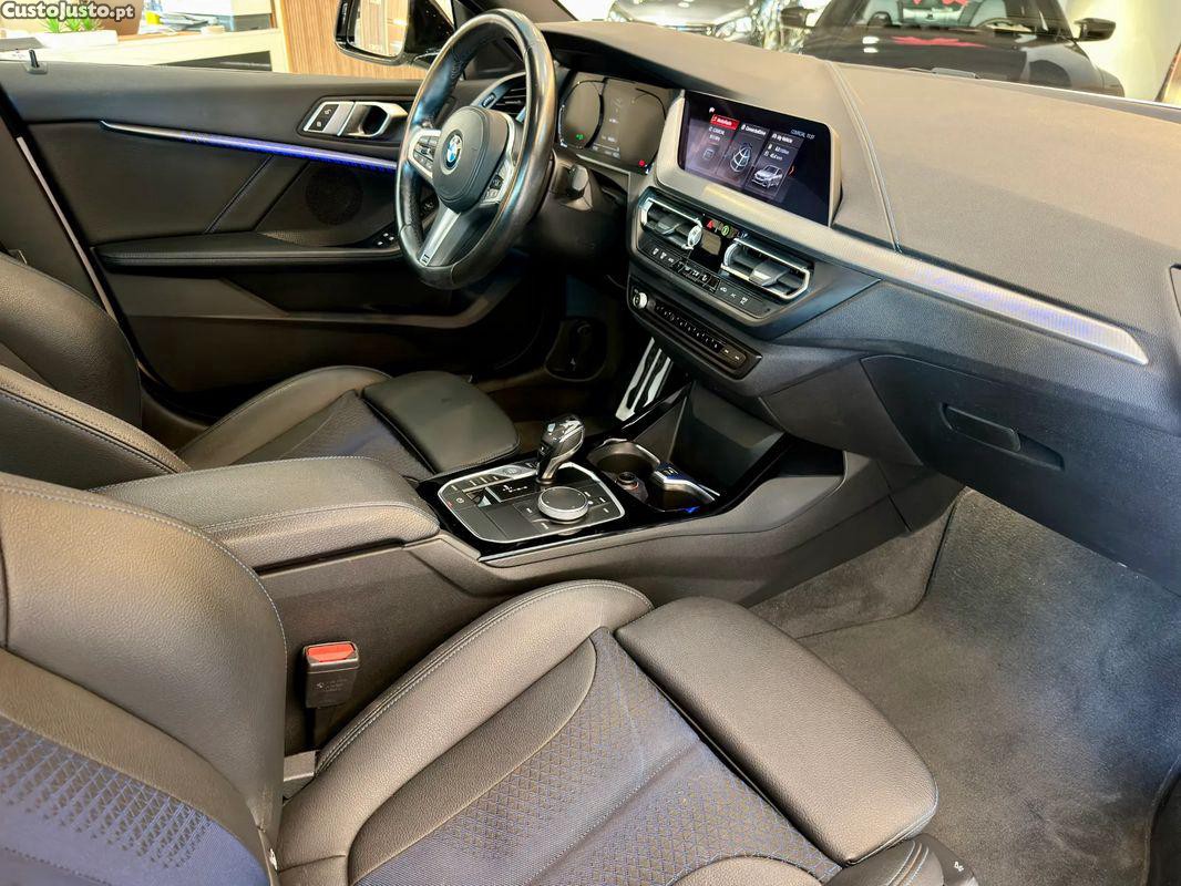 BMW 216 d Pack Desportivo M — fotografia 7