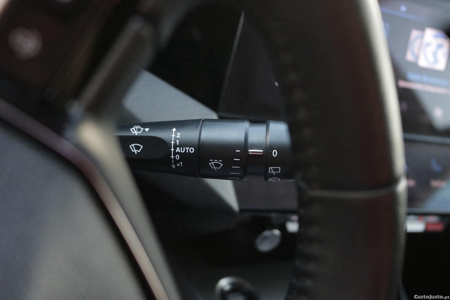 Peugeot 308 SW 1.6 Hybrid Allure Pack e-EAT8 180cv — fotografia 26