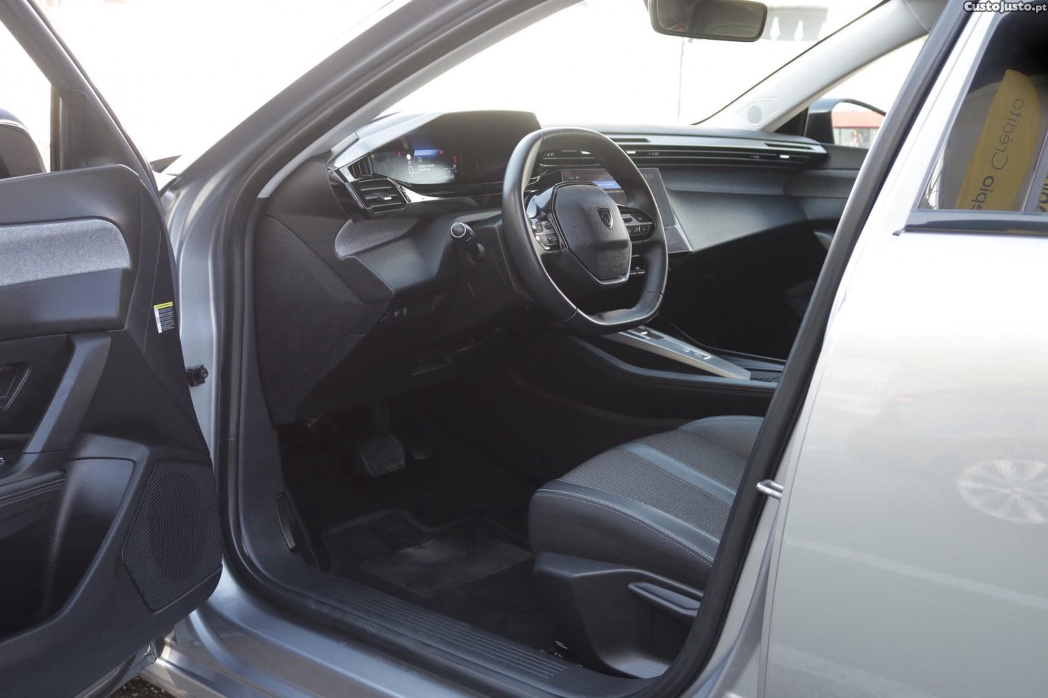 Peugeot 308 SW 1.6 Hybrid Allure Pack e-EAT8 180cv — fotografia 43