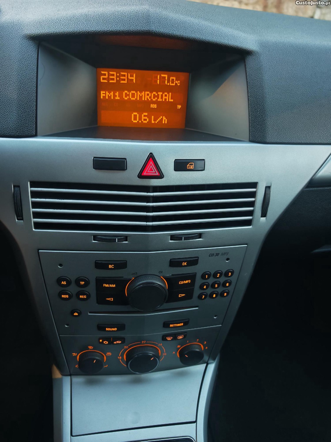 Opel Astra 1.3 CDTI 5lug ótimo troco — fotografia 7
